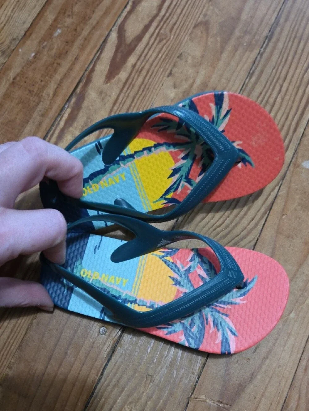 Old Navy Boys Coral & Teal Tropical Flip Flops Size 9